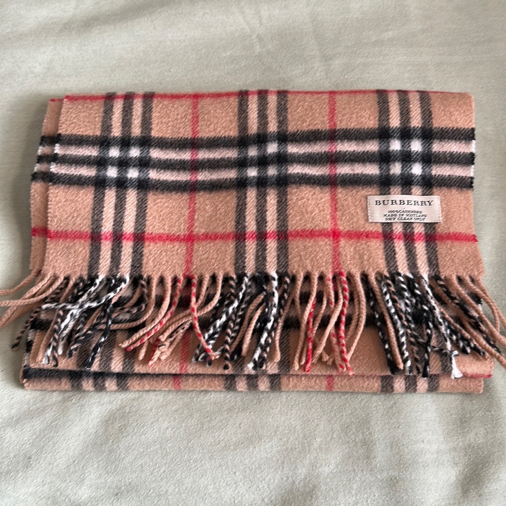 Burberry cashmere scarf